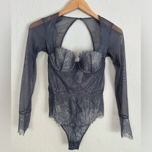 Victoria’s Secret Gray Chantilly Lace Open Back Bodysuit Thong Indie Boho Grunge